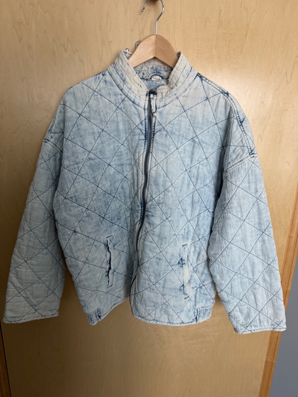 EUC women’s GAP Factory quilted denim bomber jacket XL